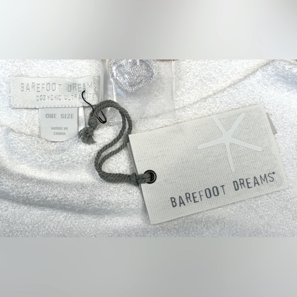 NWT Barefoot Dreams CozyChic Ultra Lite Ocean Breeze Poncho Ombre Soft Violet OS - Picture 8 of 11